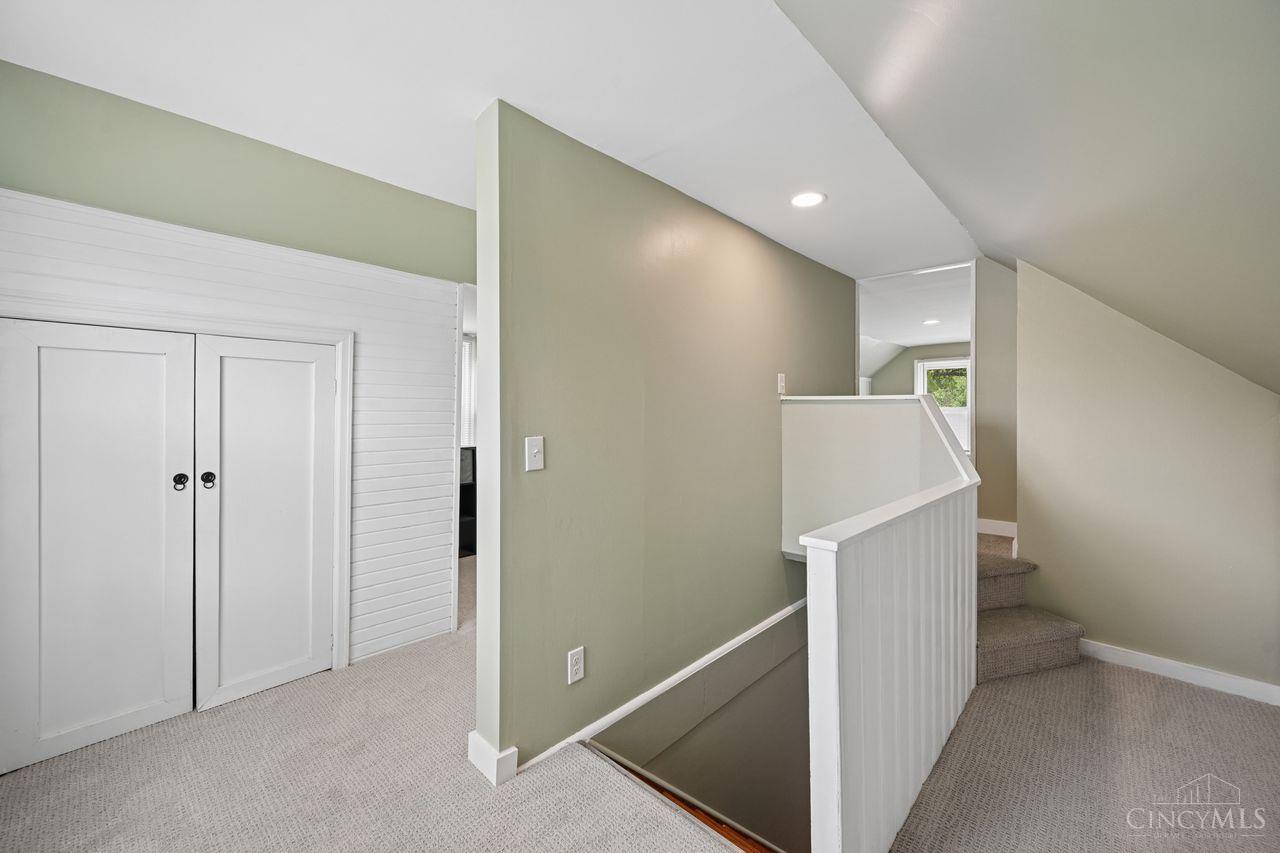 1023 Noyes Avenue