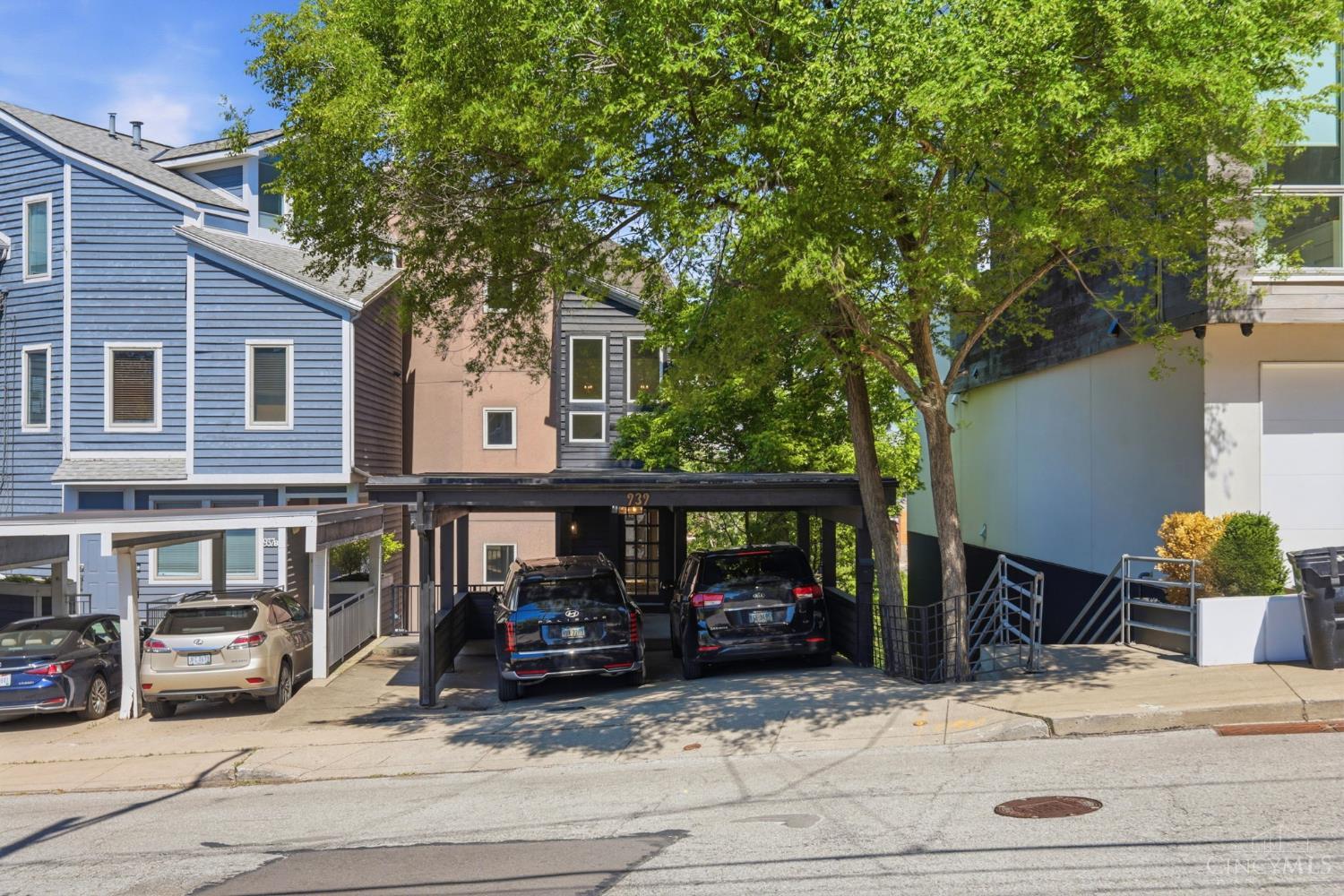 939 Monastery Street