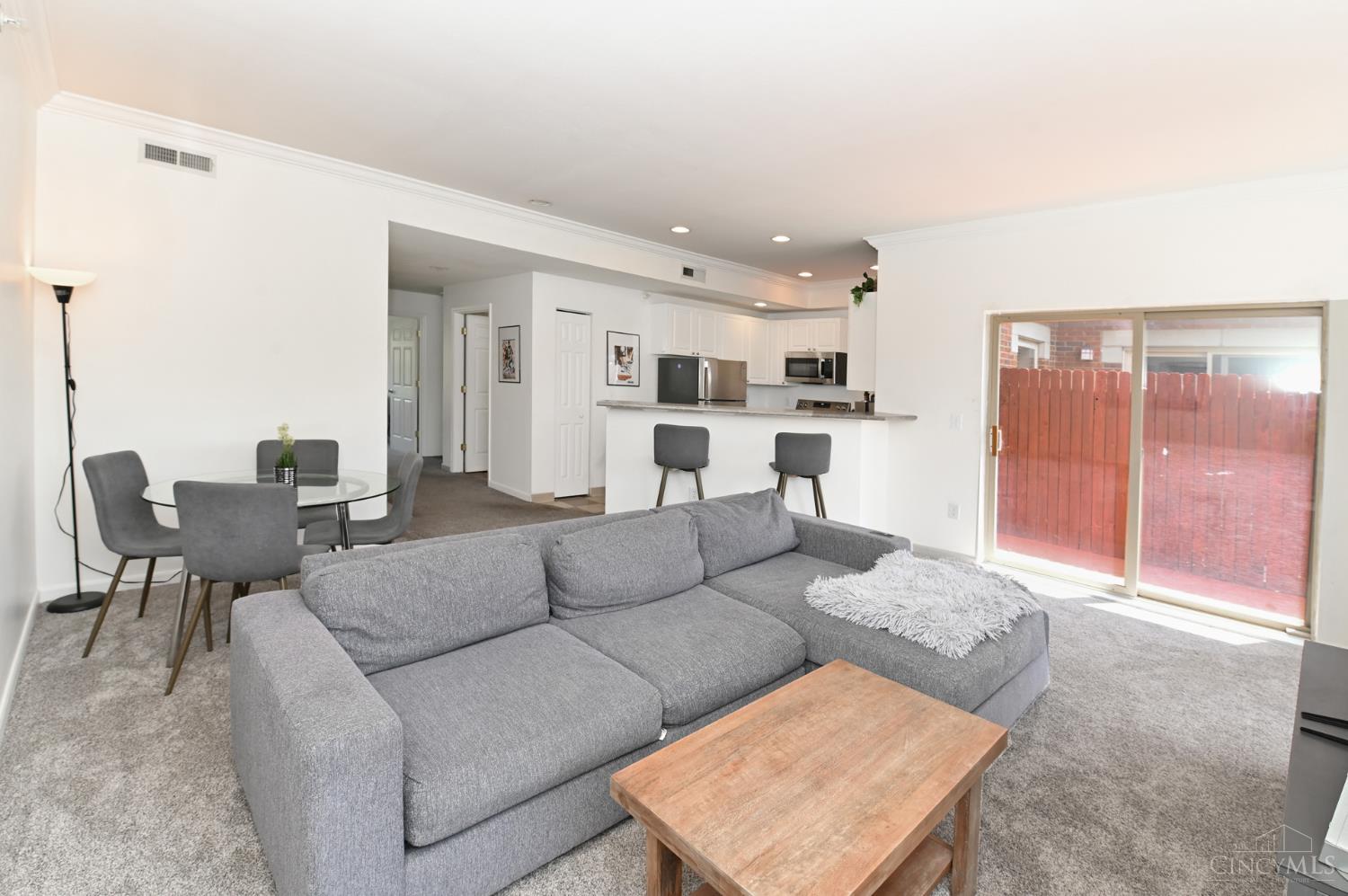 2822 Eden Avenue 5B
