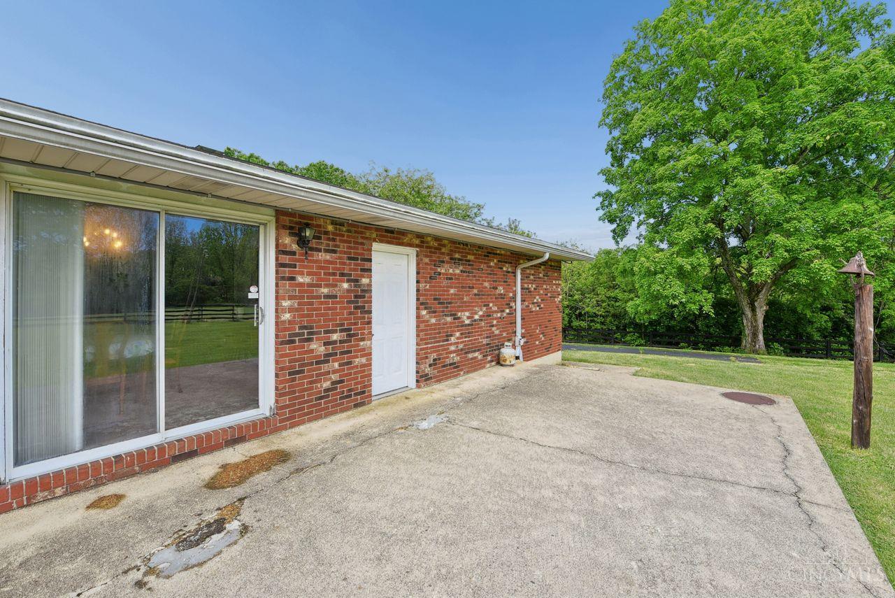 7162 Goshen Road