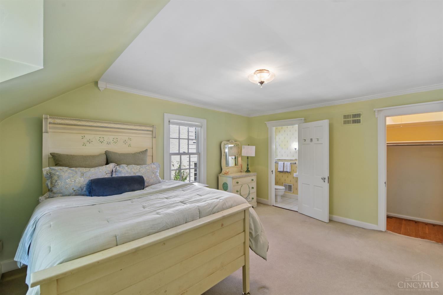 1211 Herschel Woods Lane