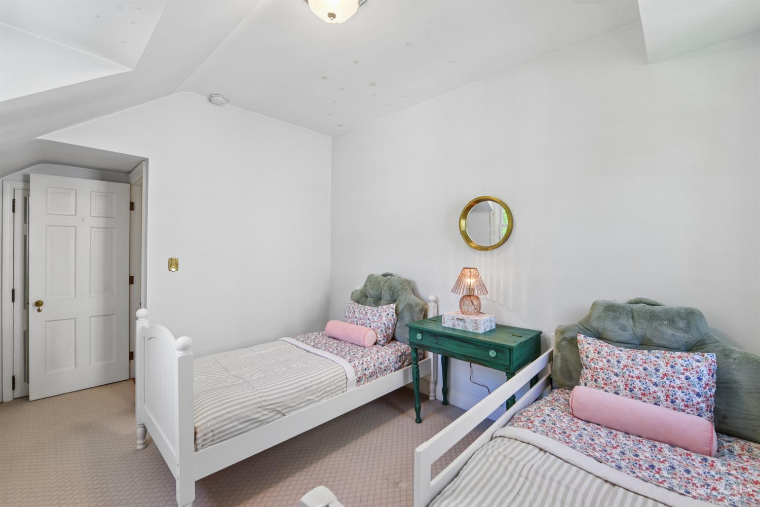 1211 Herschel Woods Lane