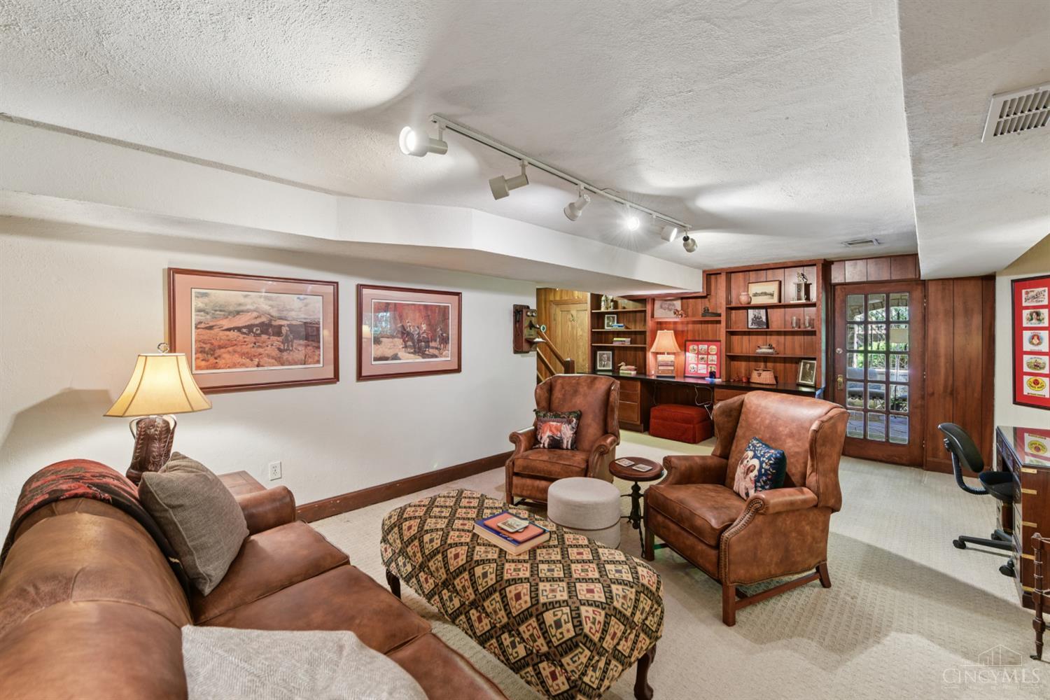1211 Herschel Woods Lane