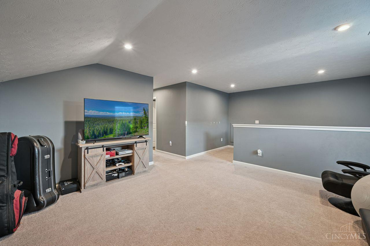 1124 Clover Field Drive