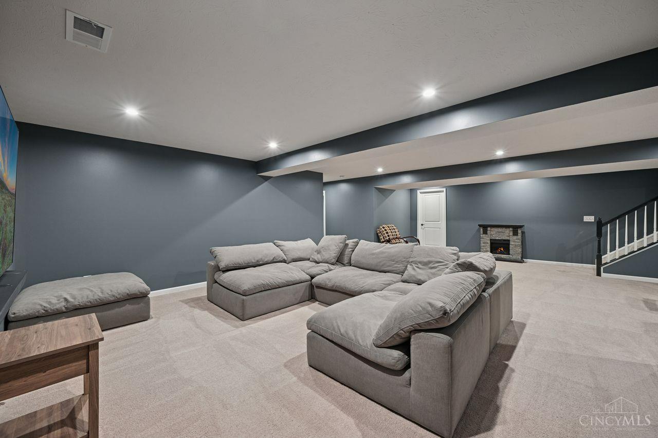 1124 Clover Field Drive