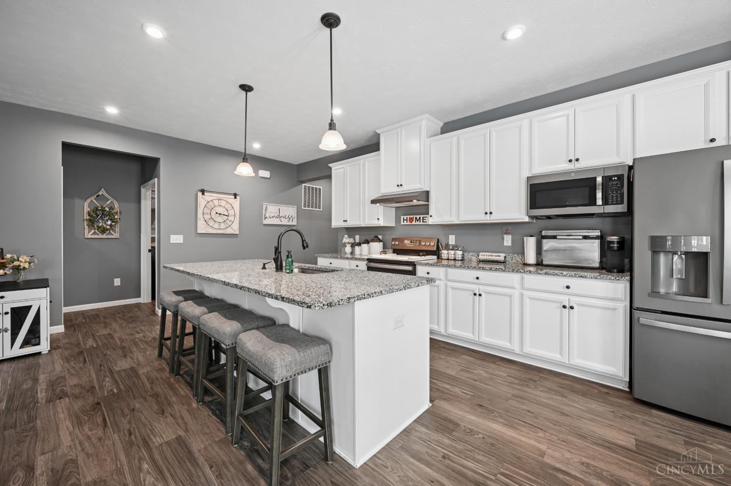 1124 Clover Field Drive