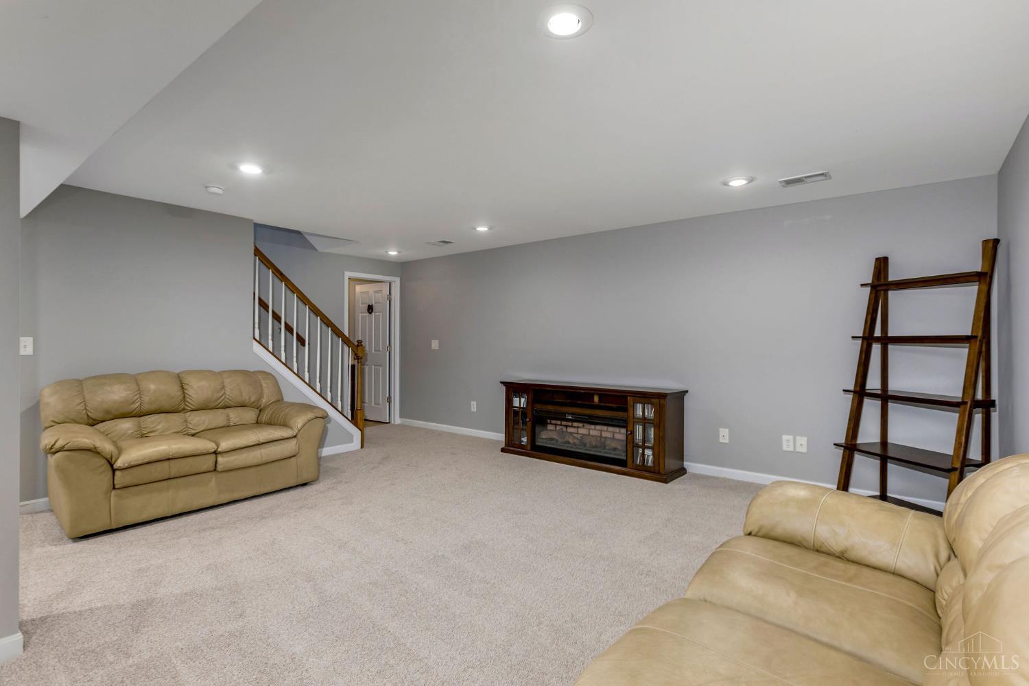 7367 Sussex Drive