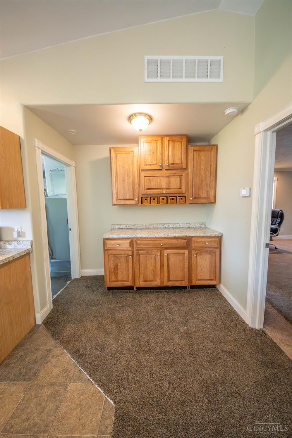 6231 Hunt Road