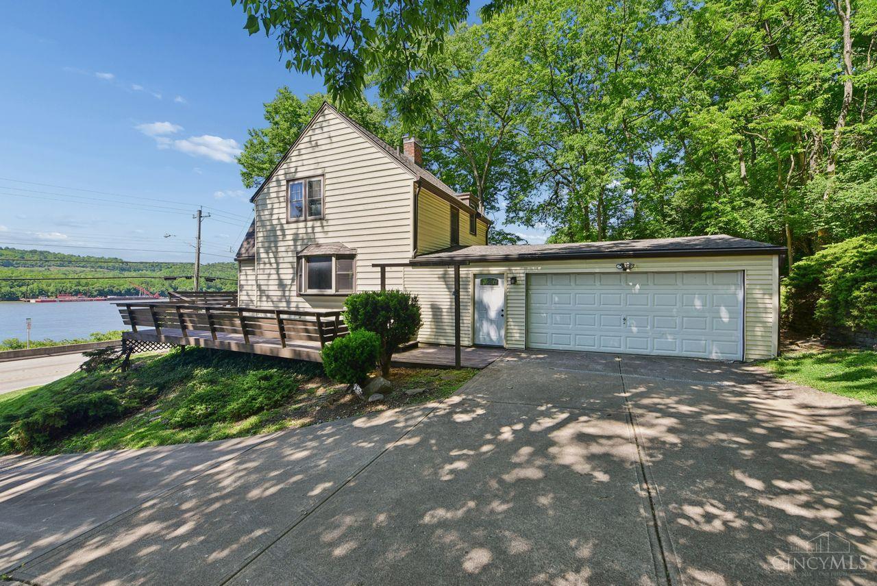 5636 River Road