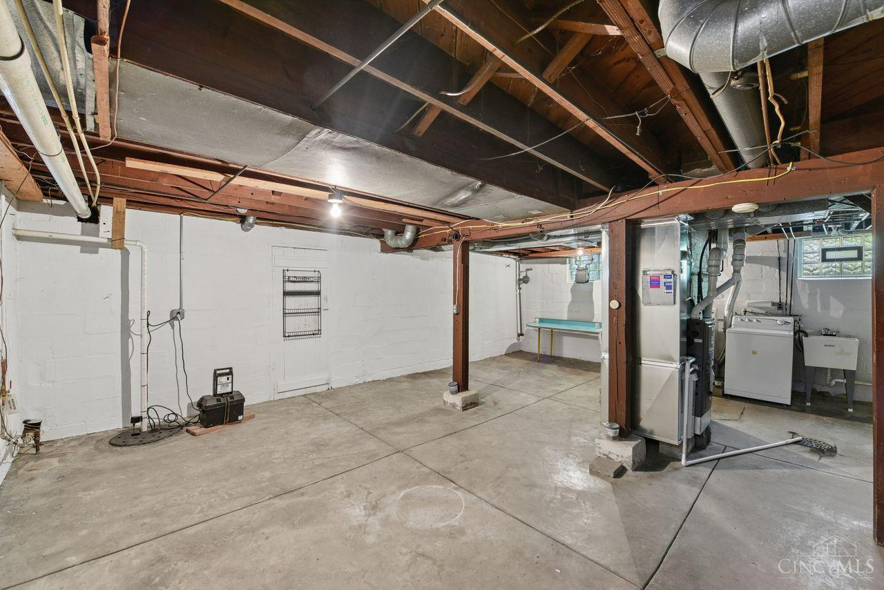5636 River Road