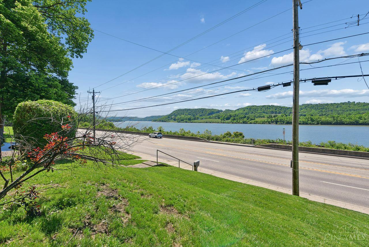 5636 River Road