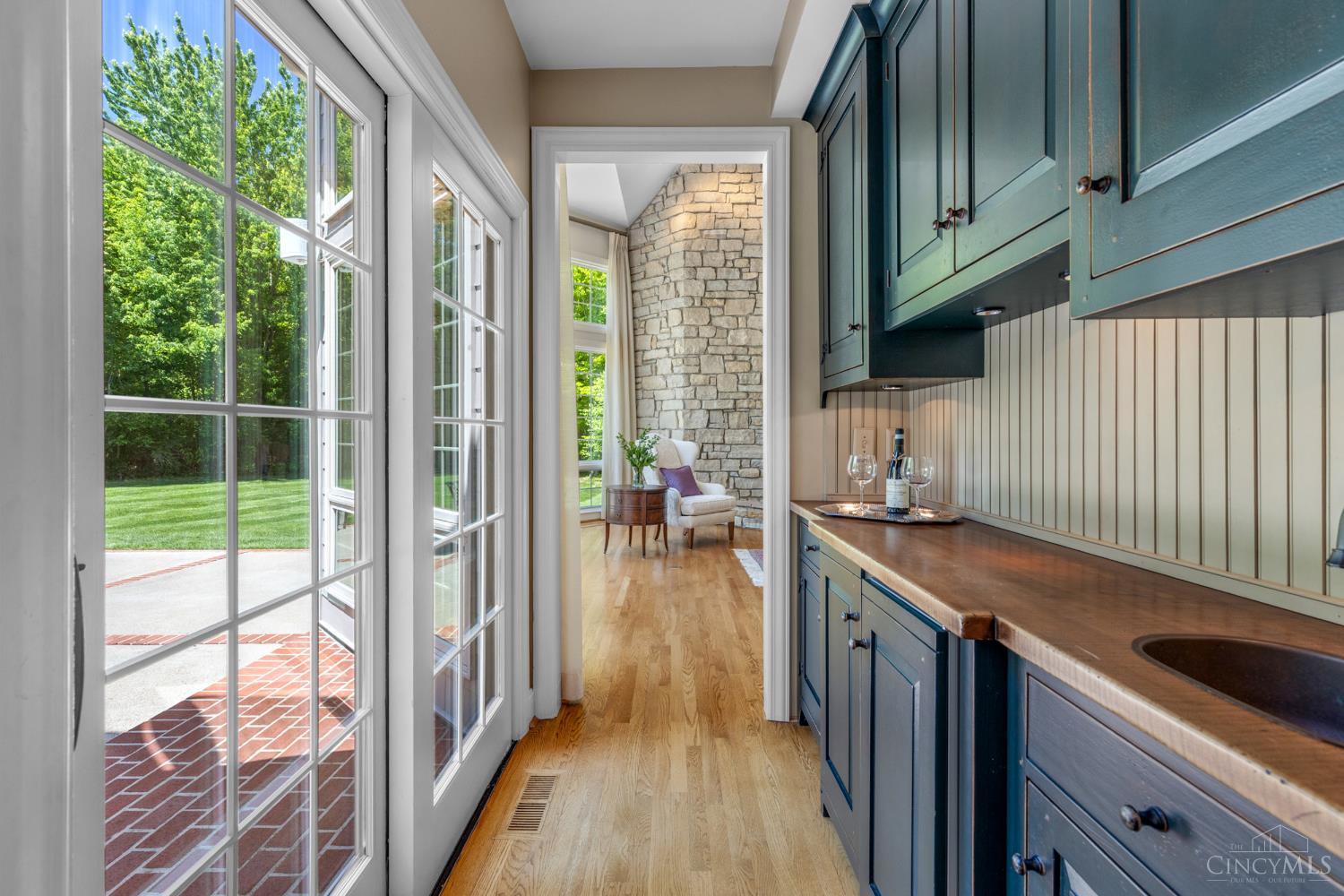 6155 Hunters Trail