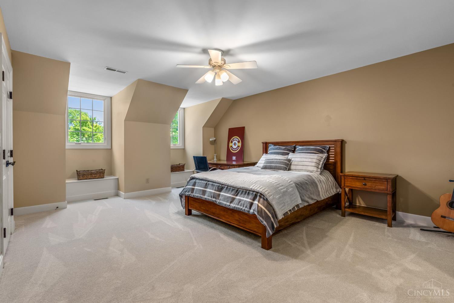 6155 Hunters Trail