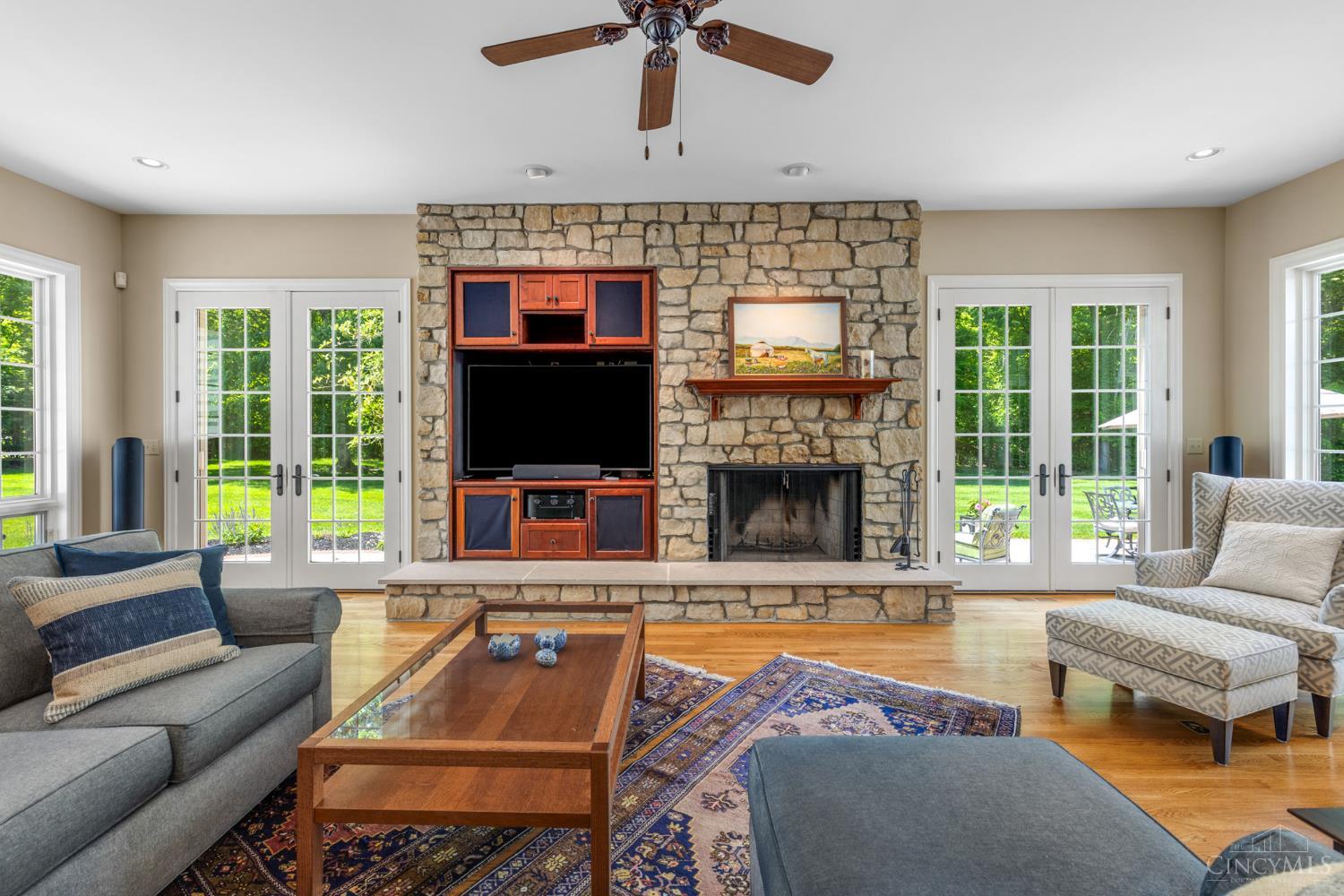 6155 Hunters Trail