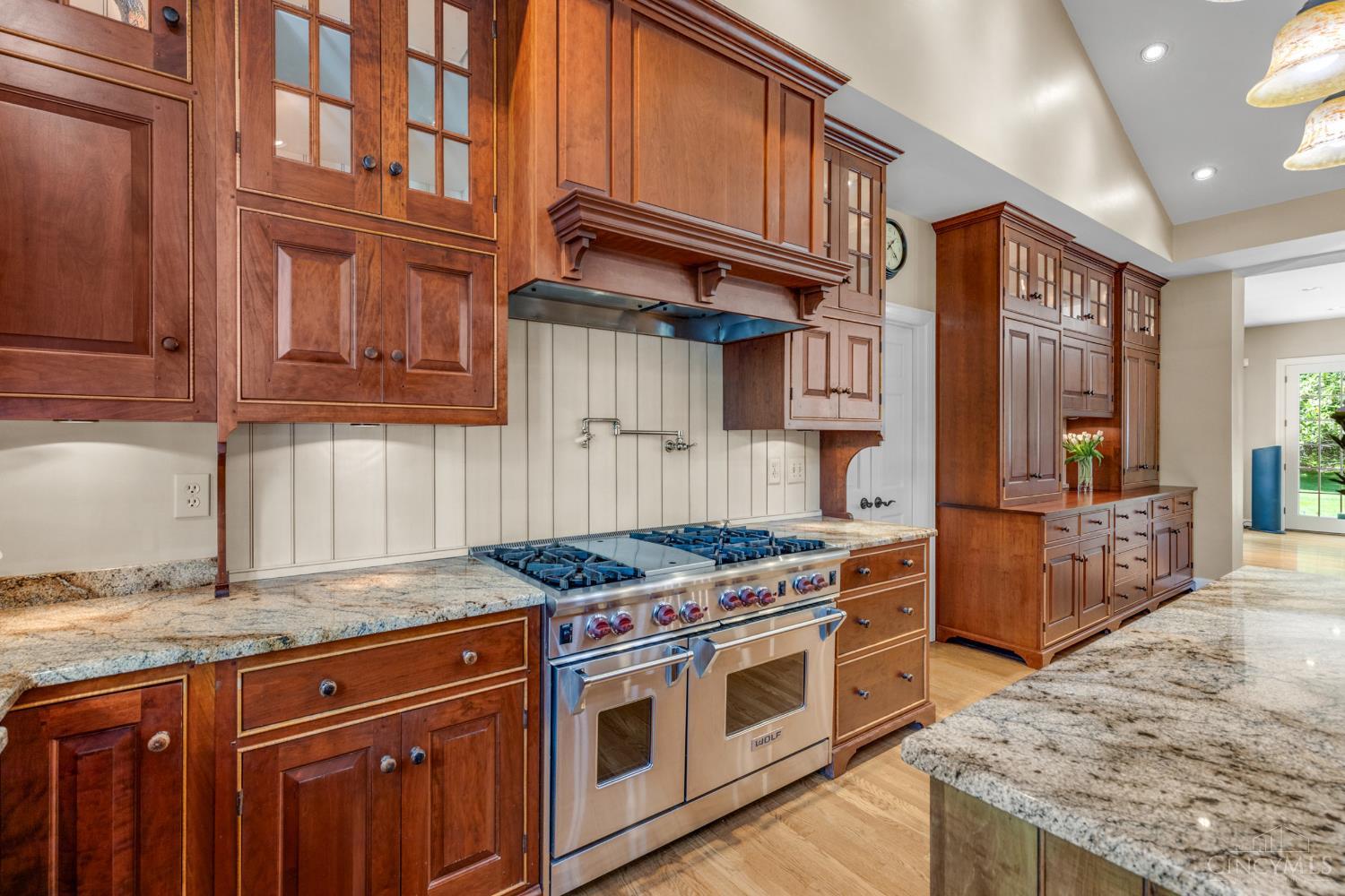 6155 Hunters Trail
