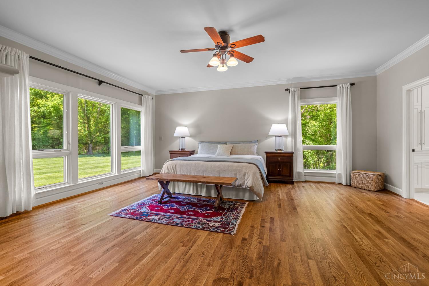 6155 Hunters Trail