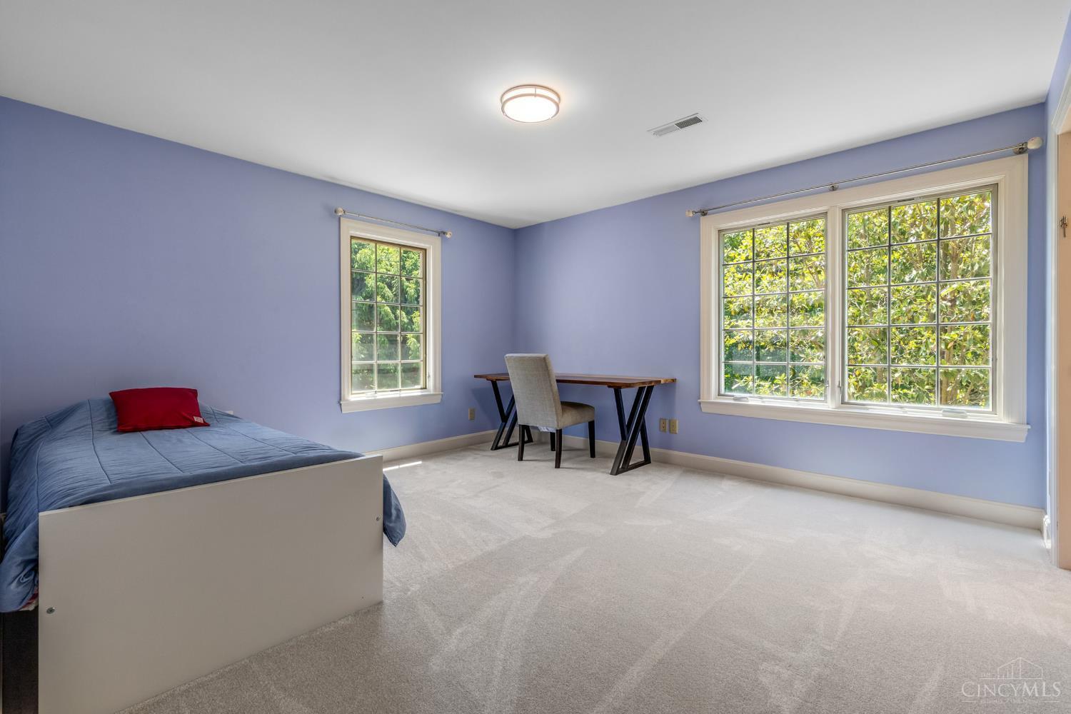6155 Hunters Trail