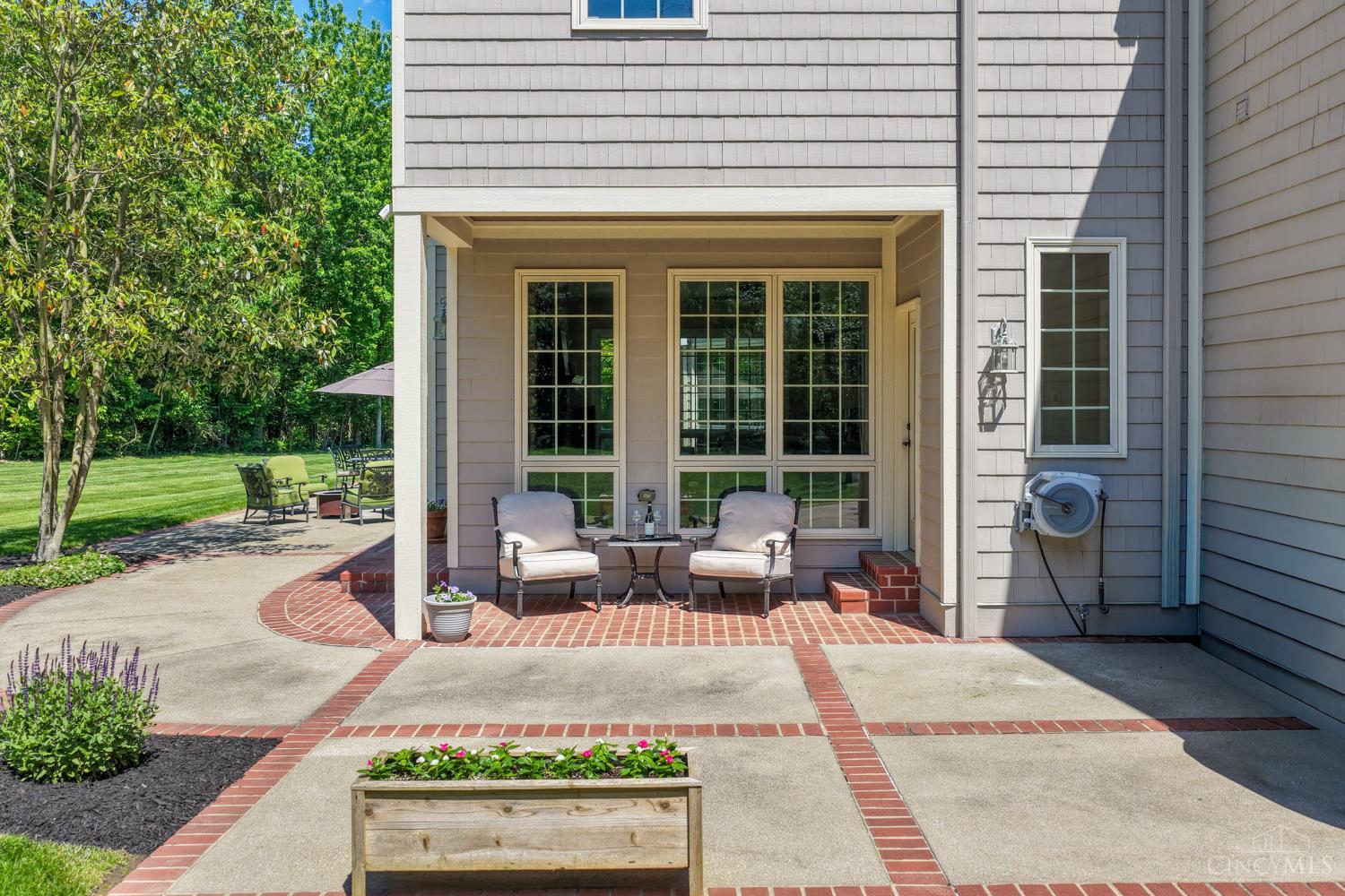 6155 Hunters Trail