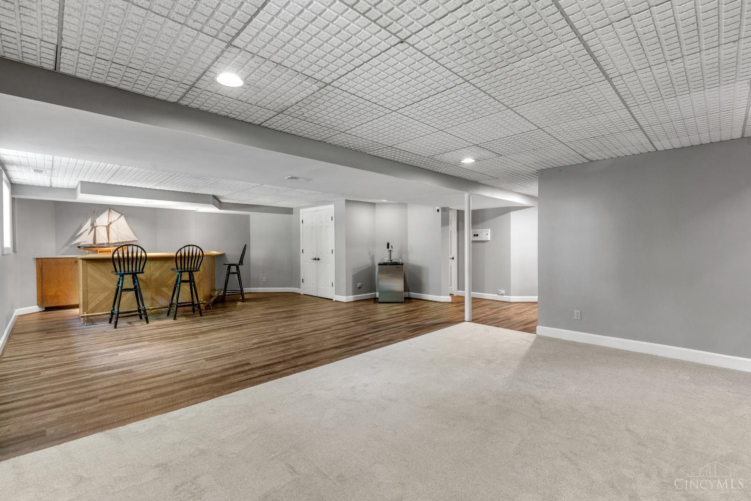 6155 Hunters Trail
