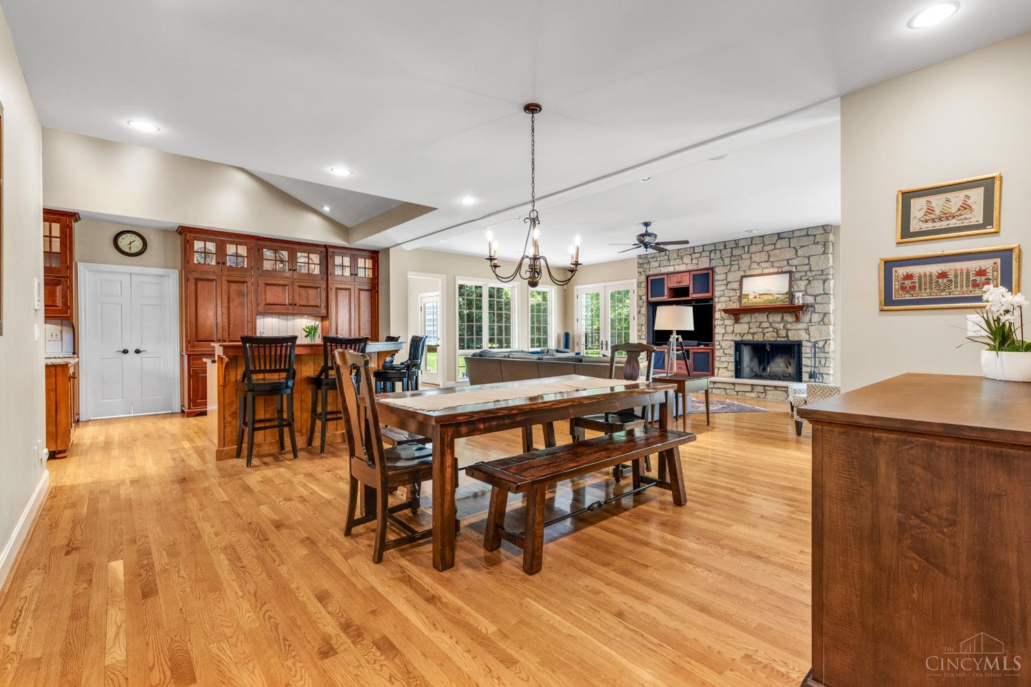 6155 Hunters Trail