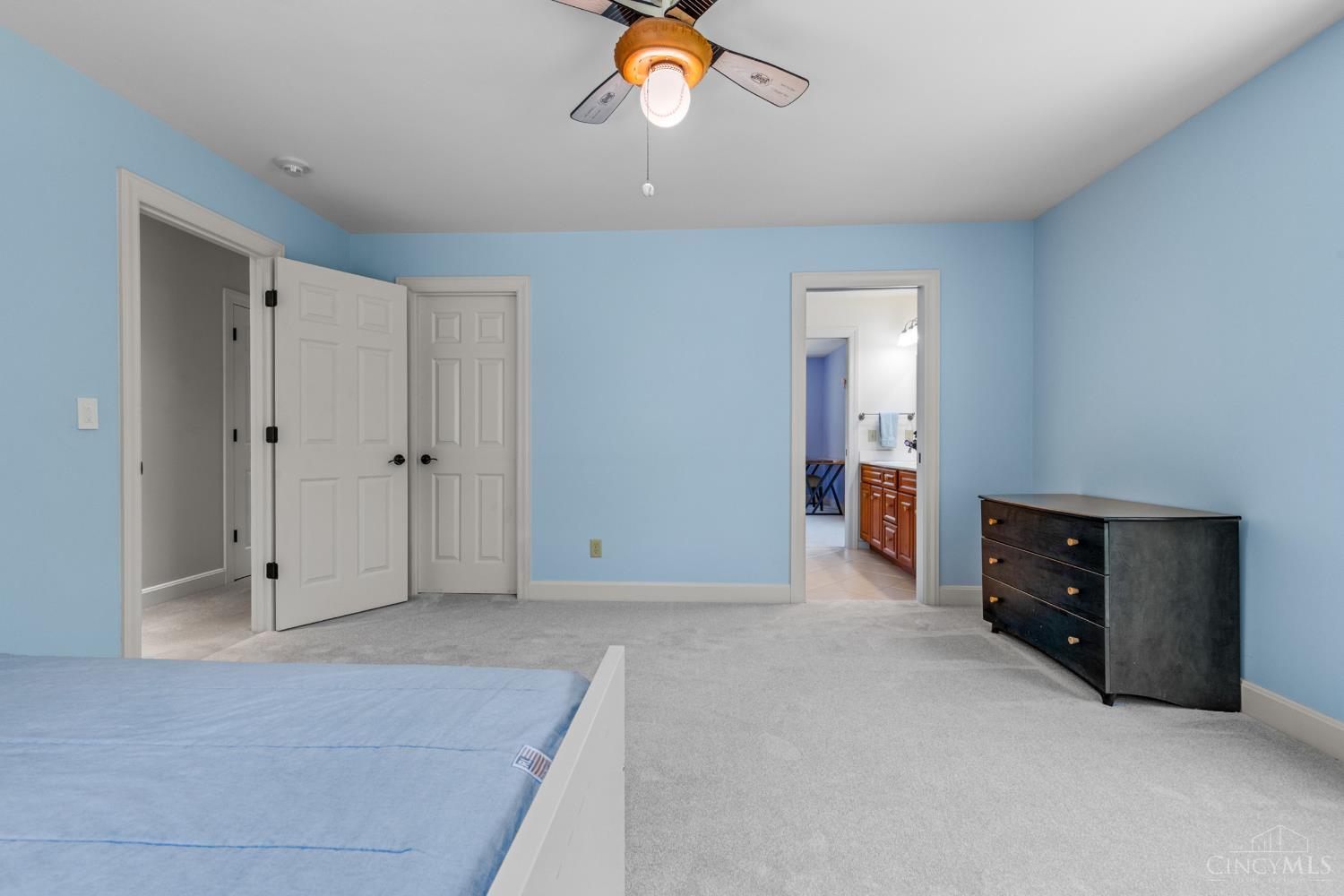 6155 Hunters Trail