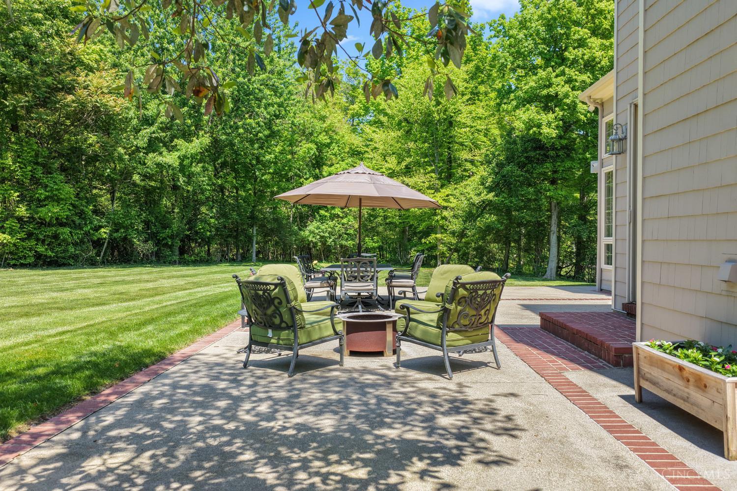 6155 Hunters Trail