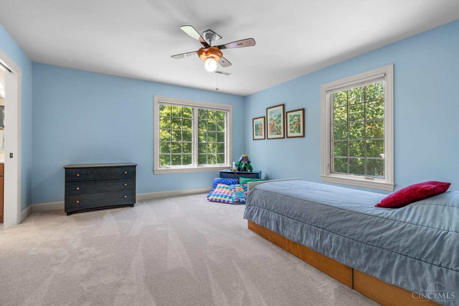 6155 Hunters Trail