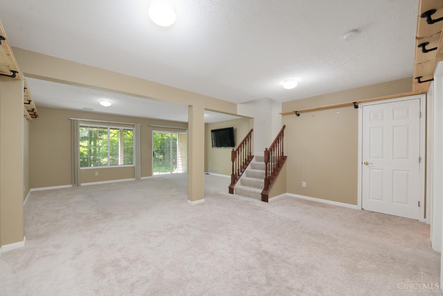 5927 Castlewood 4