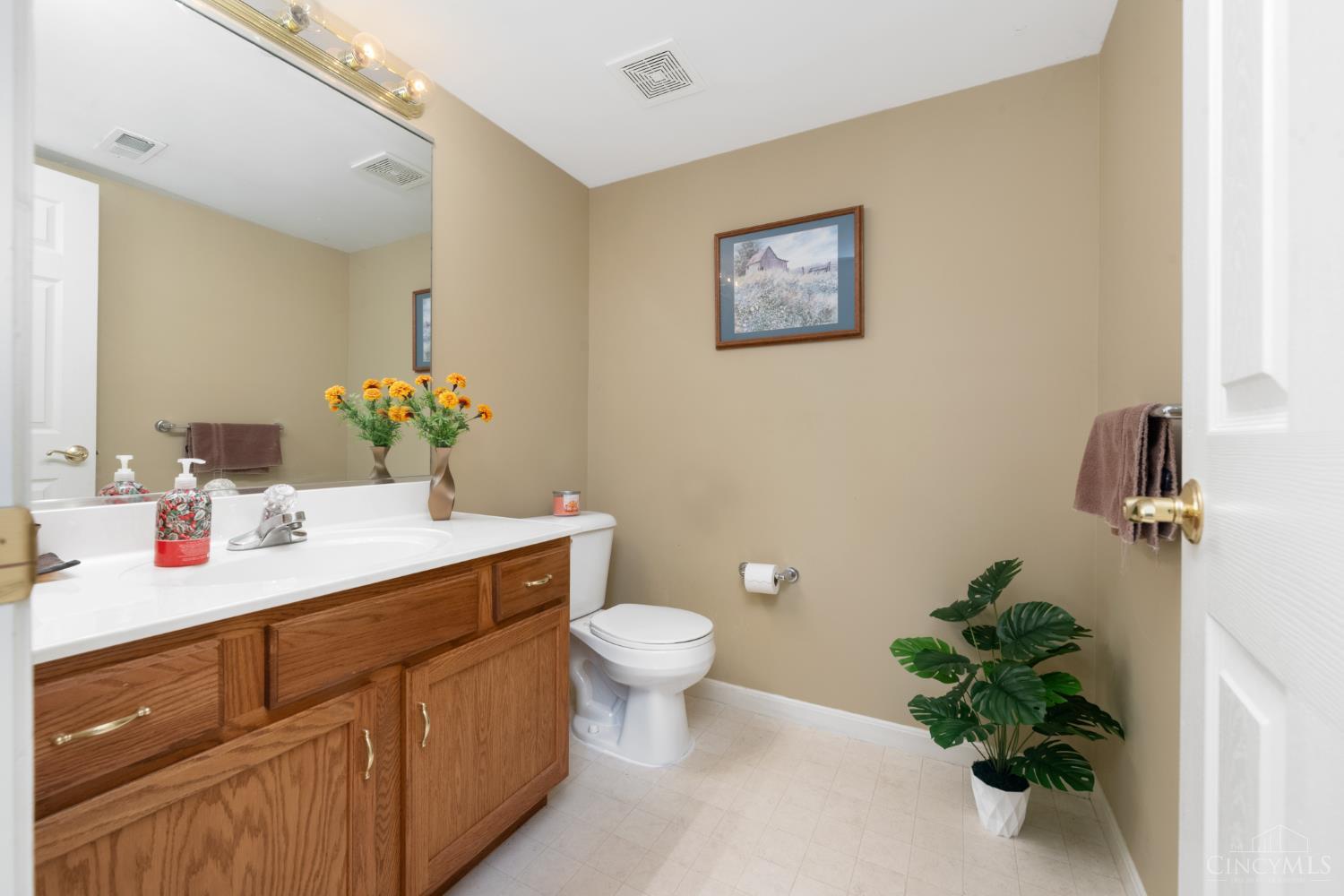 5927 Castlewood 4