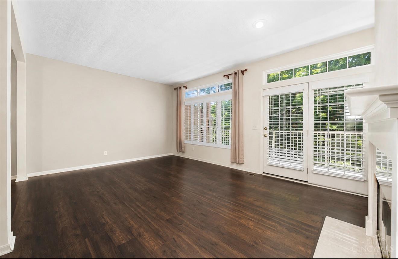 5927 Castlewood 4