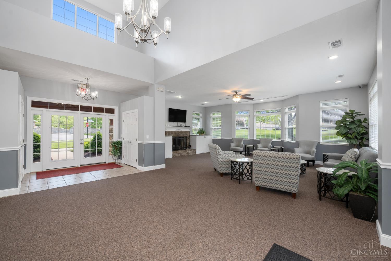 5927 Castlewood 4