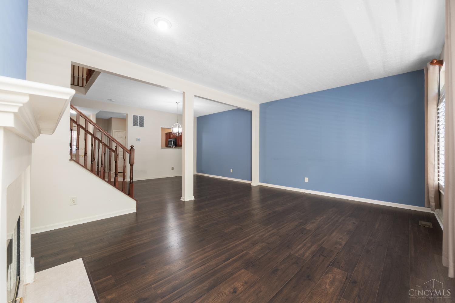 5927 Castlewood 4