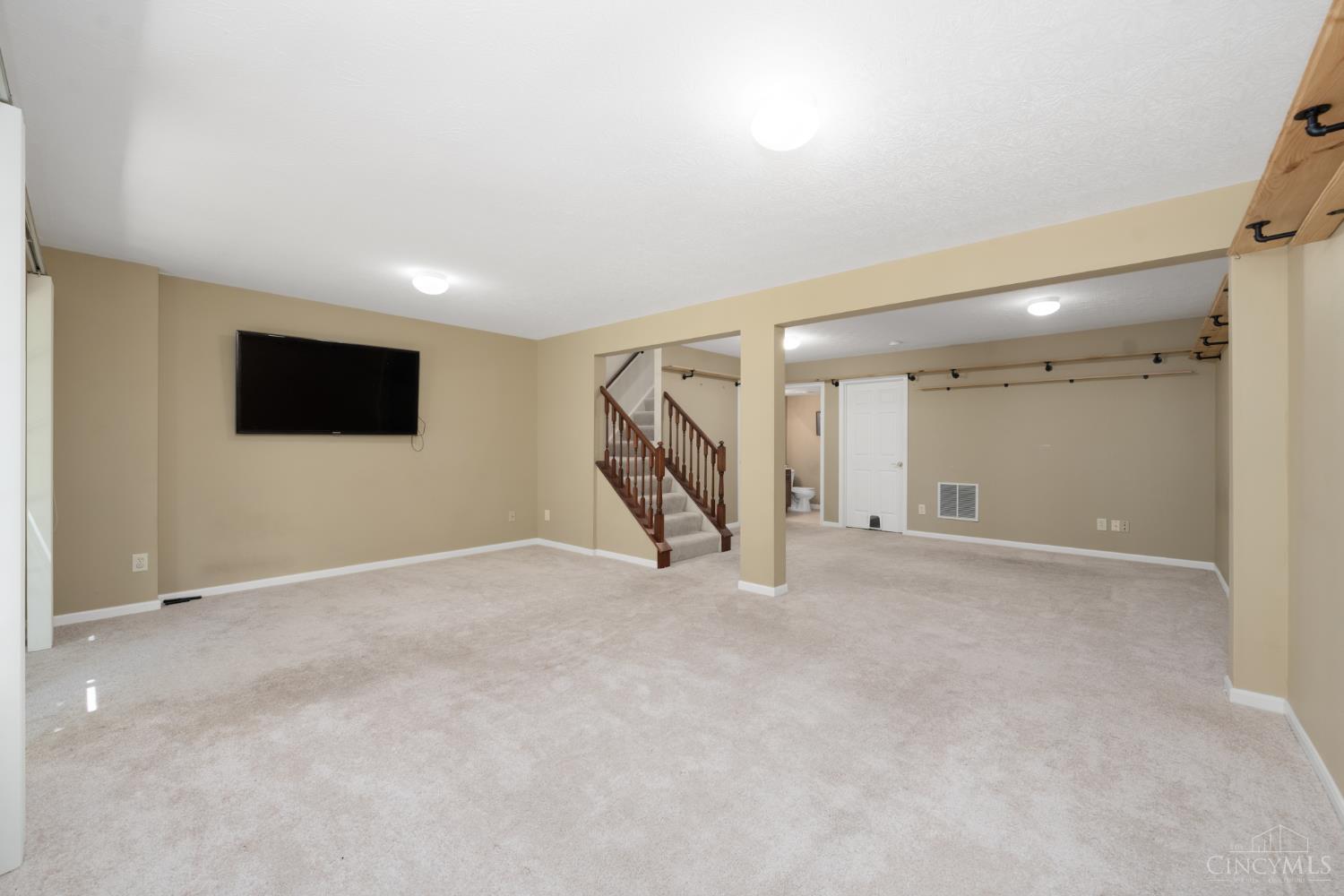 5927 Castlewood 4
