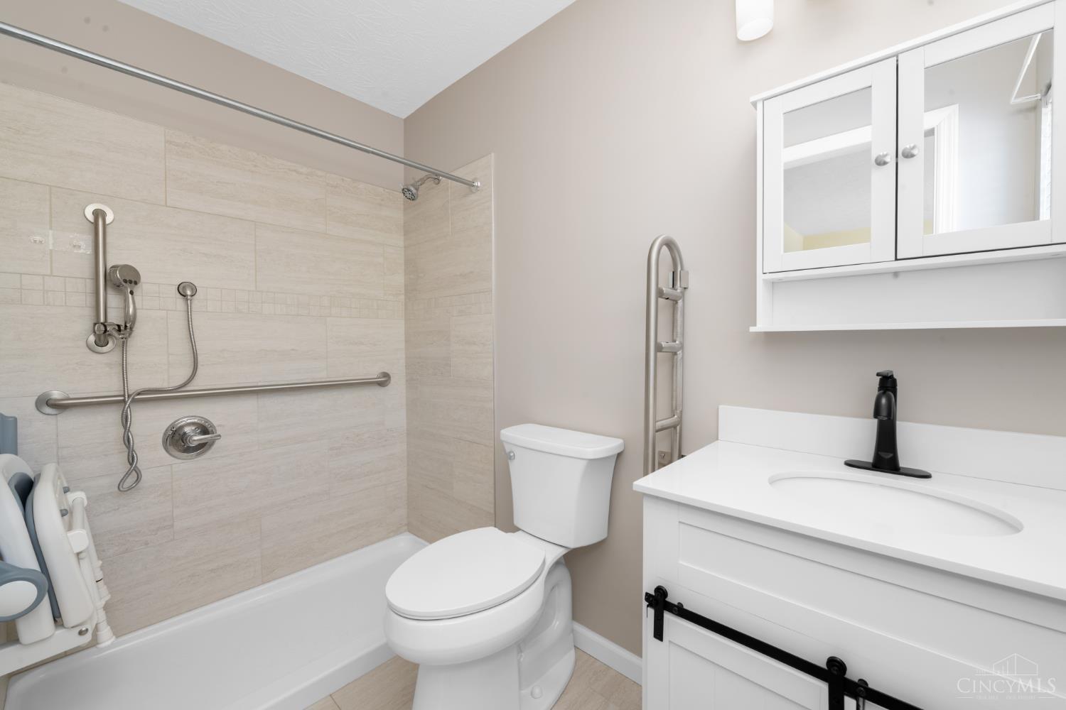 5927 Castlewood 4