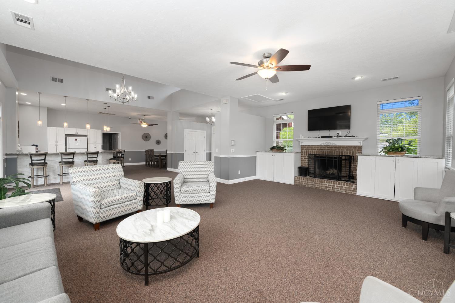 5927 Castlewood 4