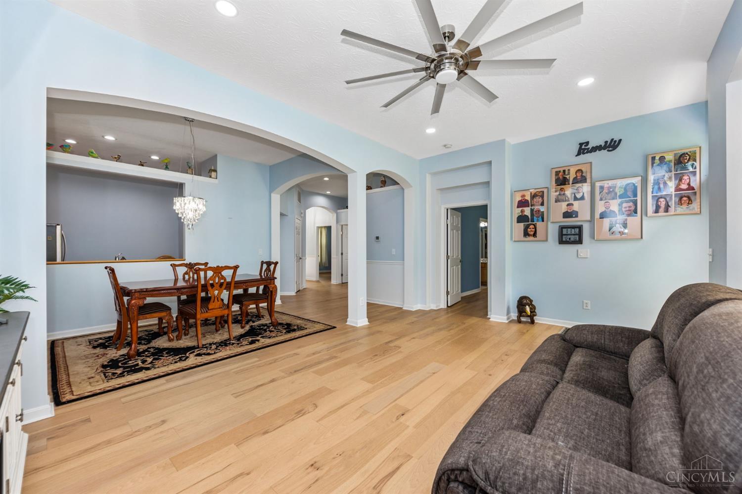4115 Woodsly Drive