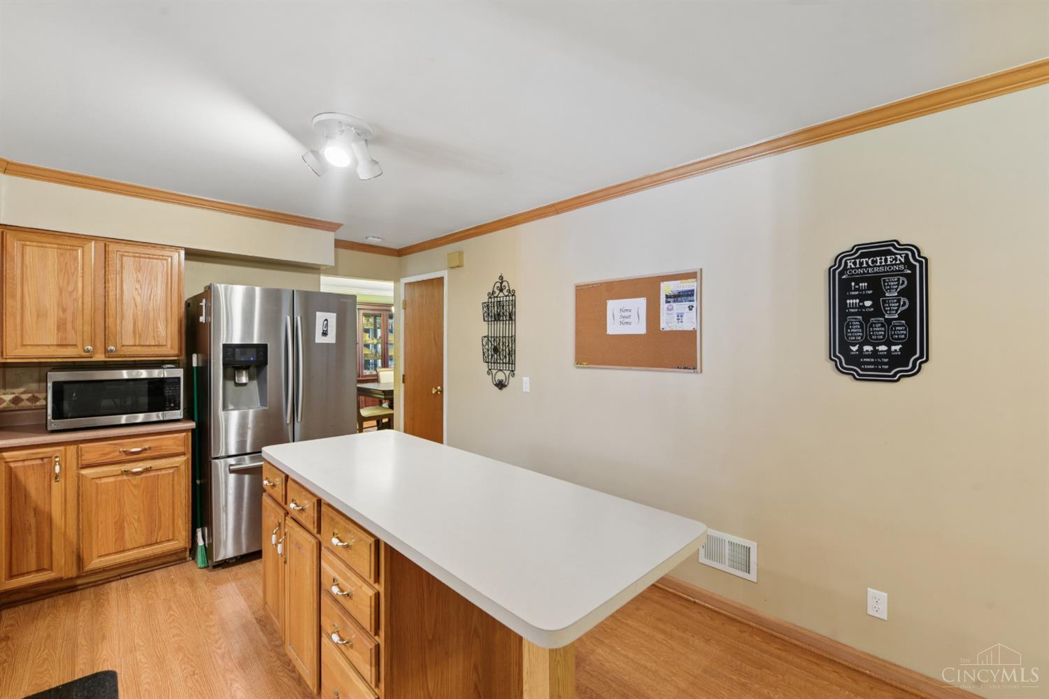 5514 Cove Court