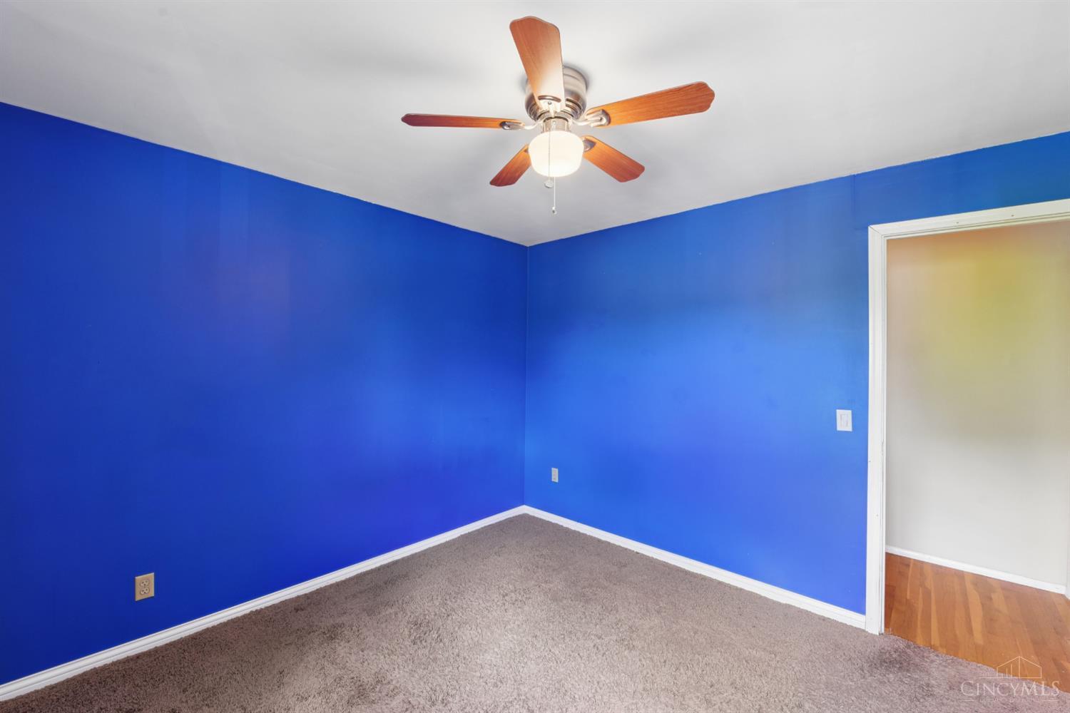 5514 Cove Court
