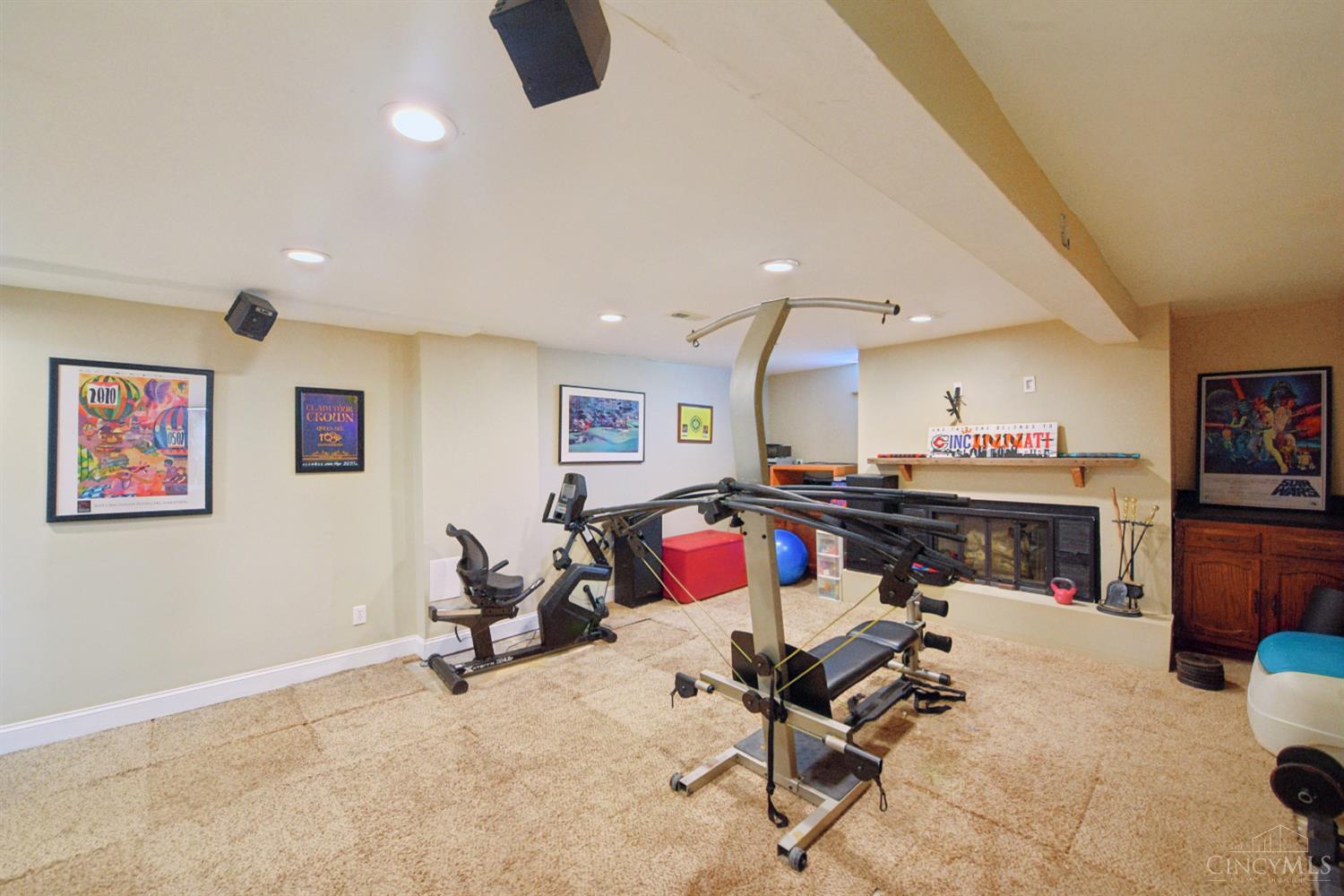 5514 Cove Court