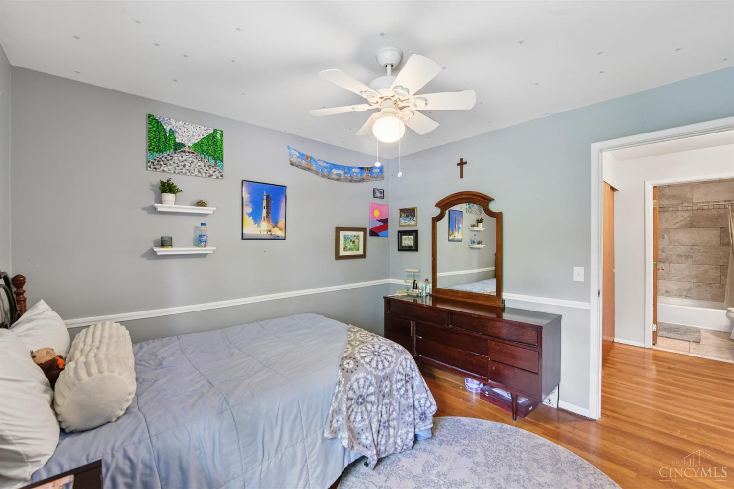 5514 Cove Court