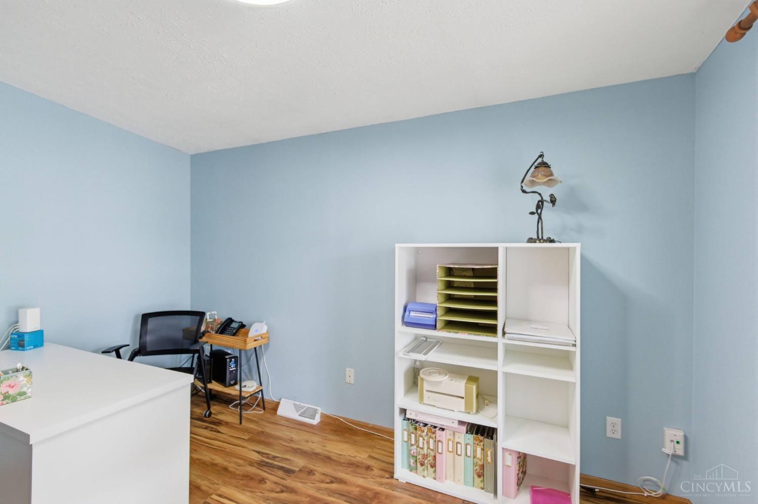 2310 Mallory Court 8