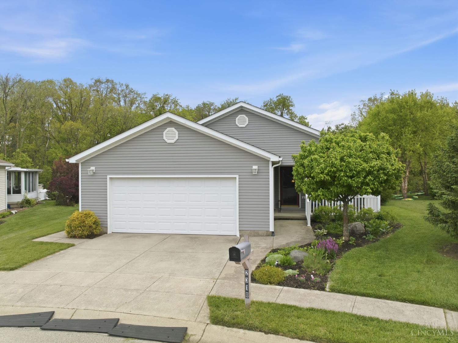 2310 Mallory Court 8