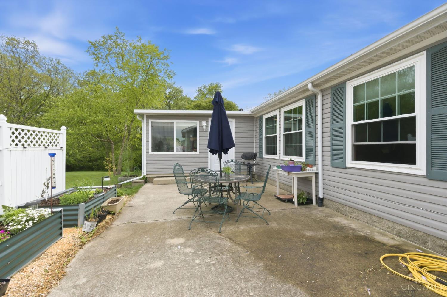 2310 Mallory Court 8