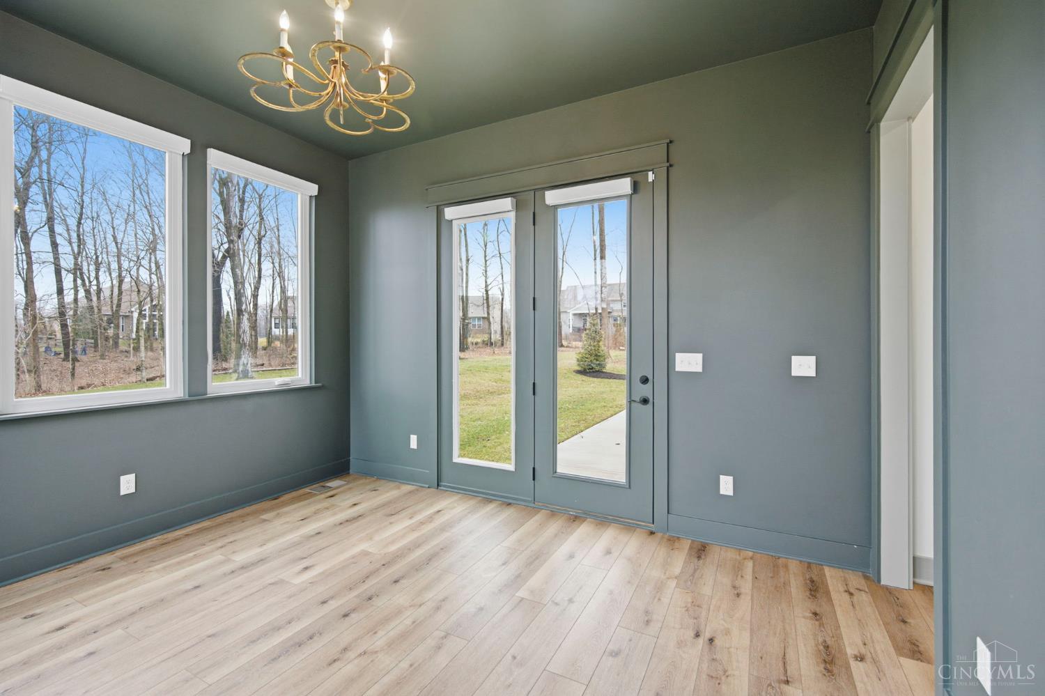 946 Lavender Way
