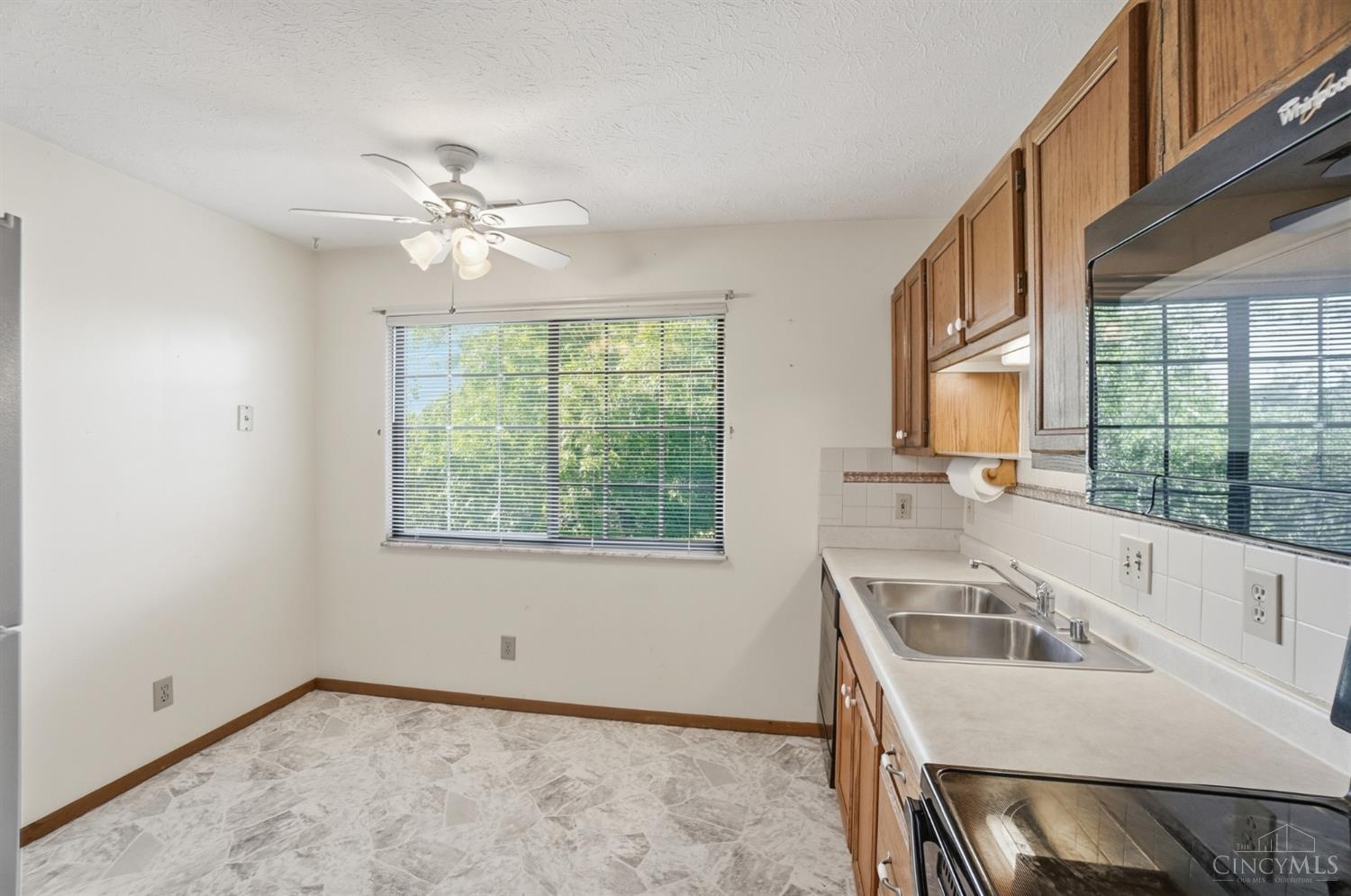 3961 School Section Road 36