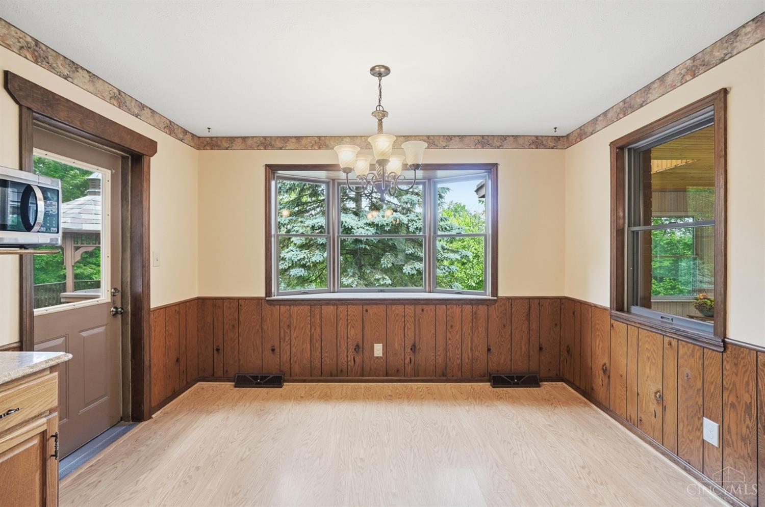 4290 Marcrest Drive