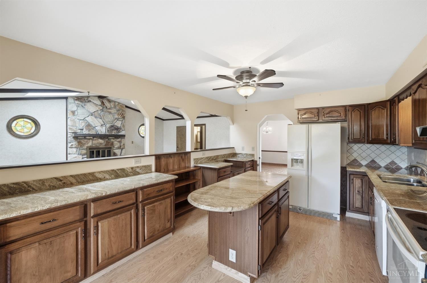 4290 Marcrest Drive