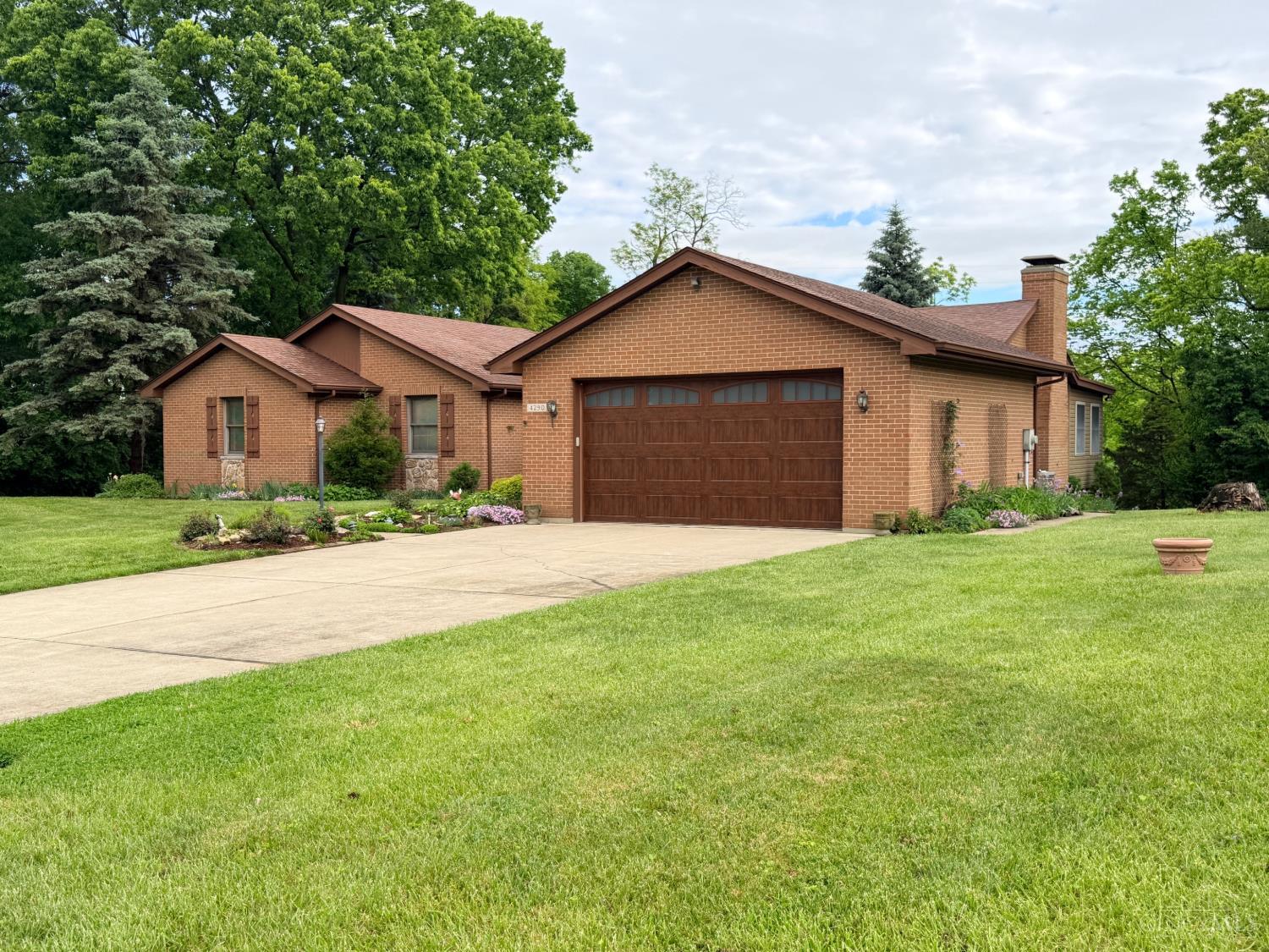 4290 Marcrest Drive