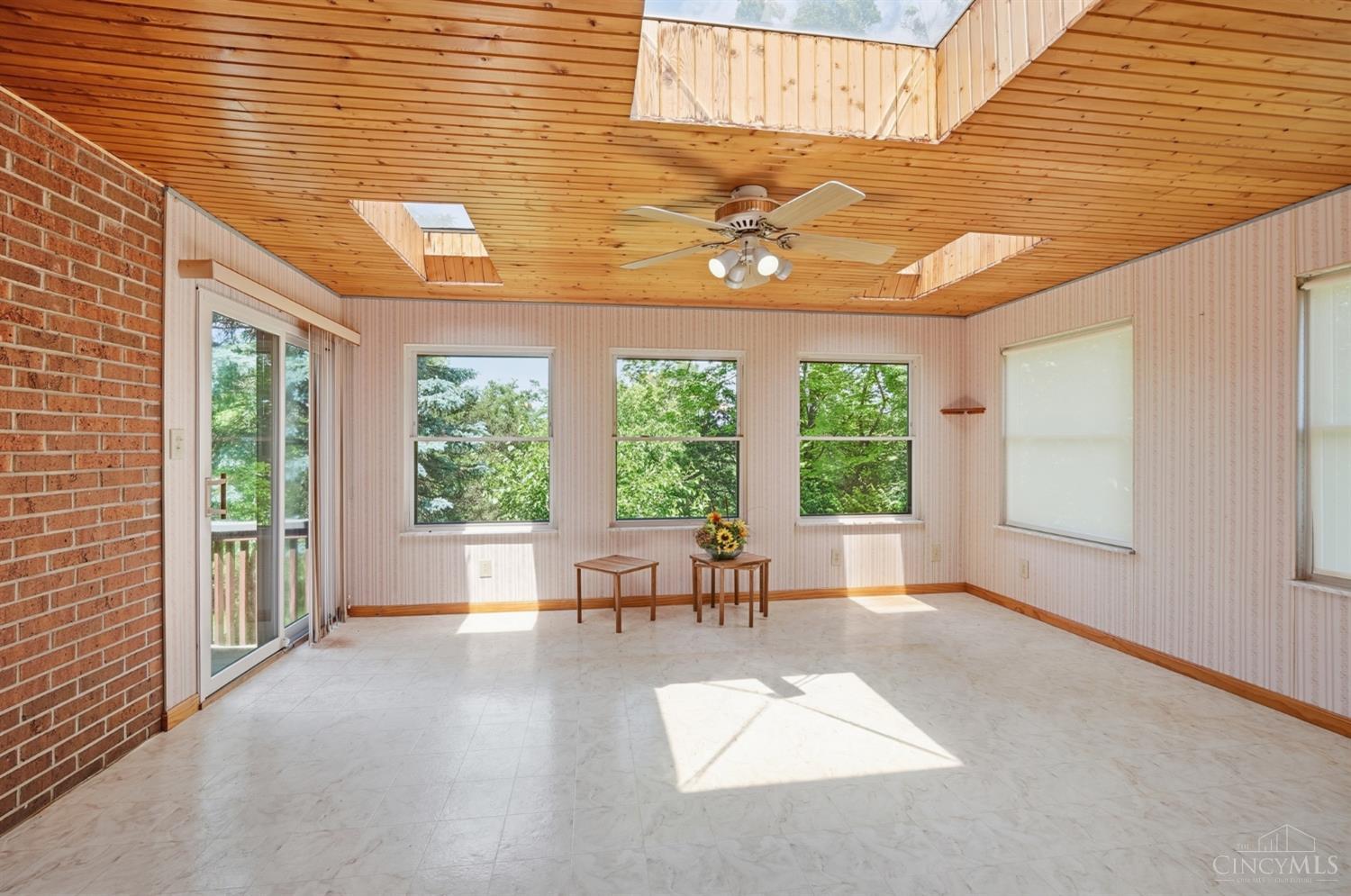 4290 Marcrest Drive