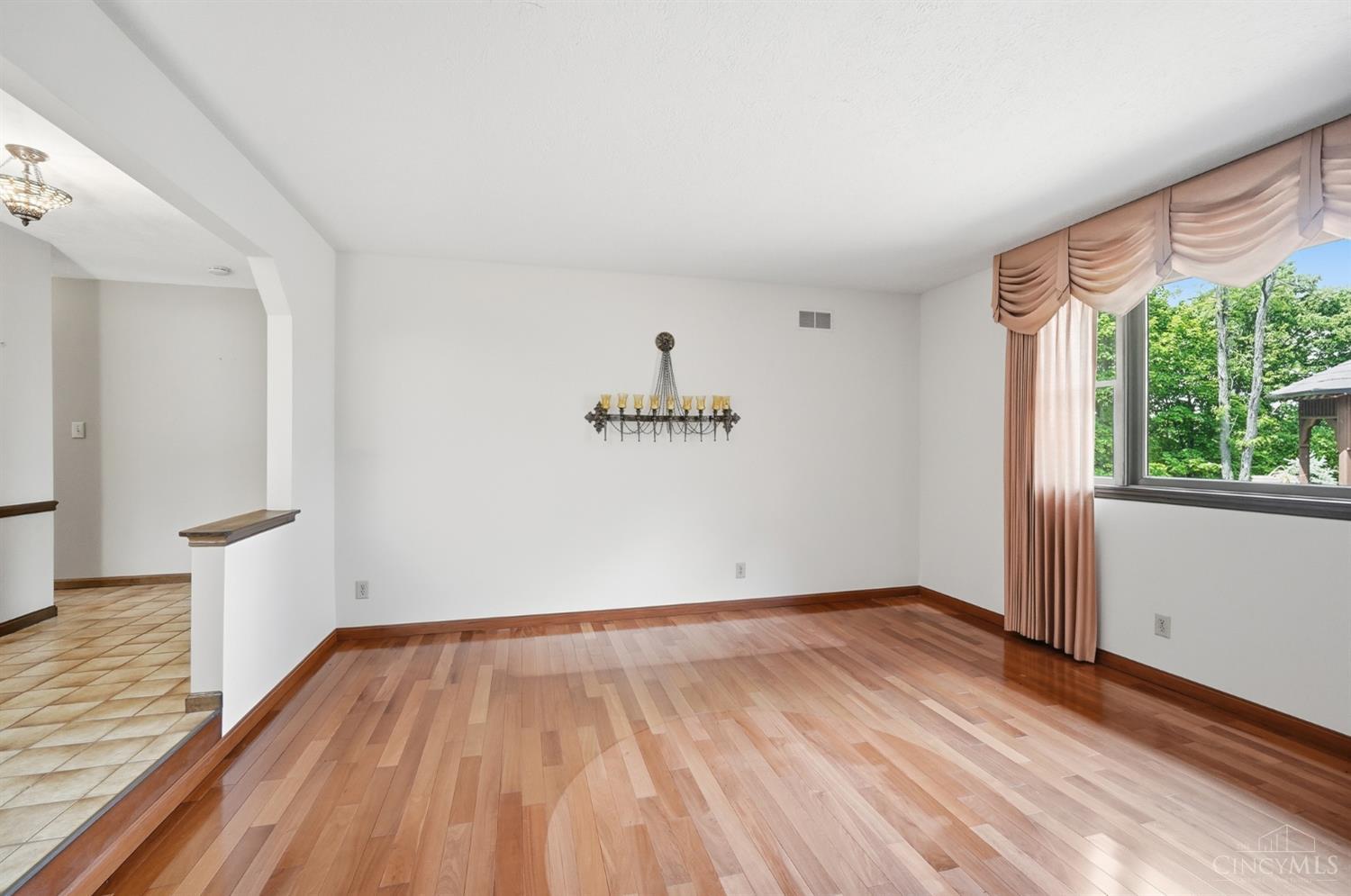 4290 Marcrest Drive
